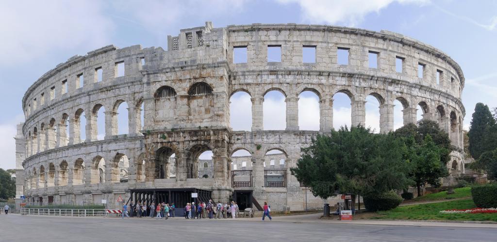 Villa Oria Pula Luaran gambar